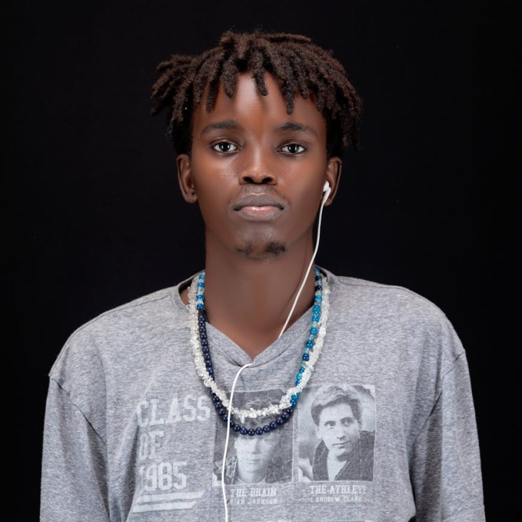 The Top Noise-Cancelling Headphones Ranked