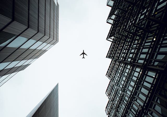 The 2026 Smart Traveler’s Tech Stack (UAE Edition): Plan Faster, Spend Less, Enjoy More